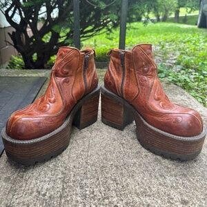 Vintage El Dante Platform Boots